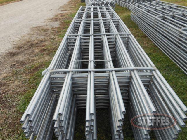 (10) NEW 20- Continuous Fence Panels_1.jpg